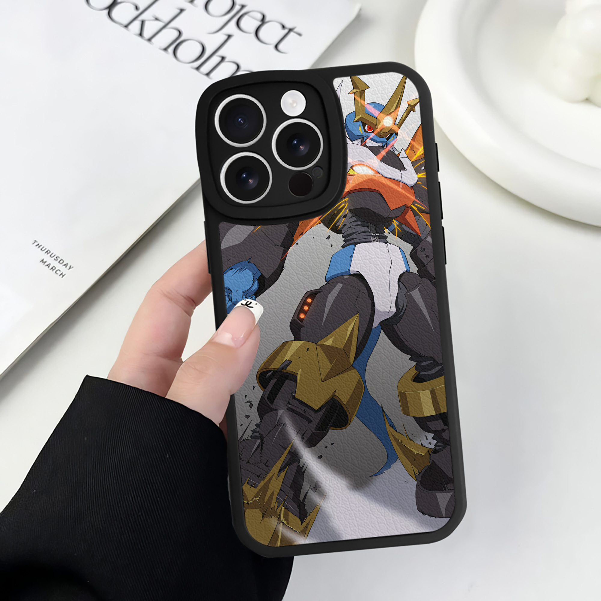 （画像用） Digimon デジタルモンスター/デジモン 【iPhone 16シリーズ対応】シリコンスマホケース（レザー調） 材質：シリコン